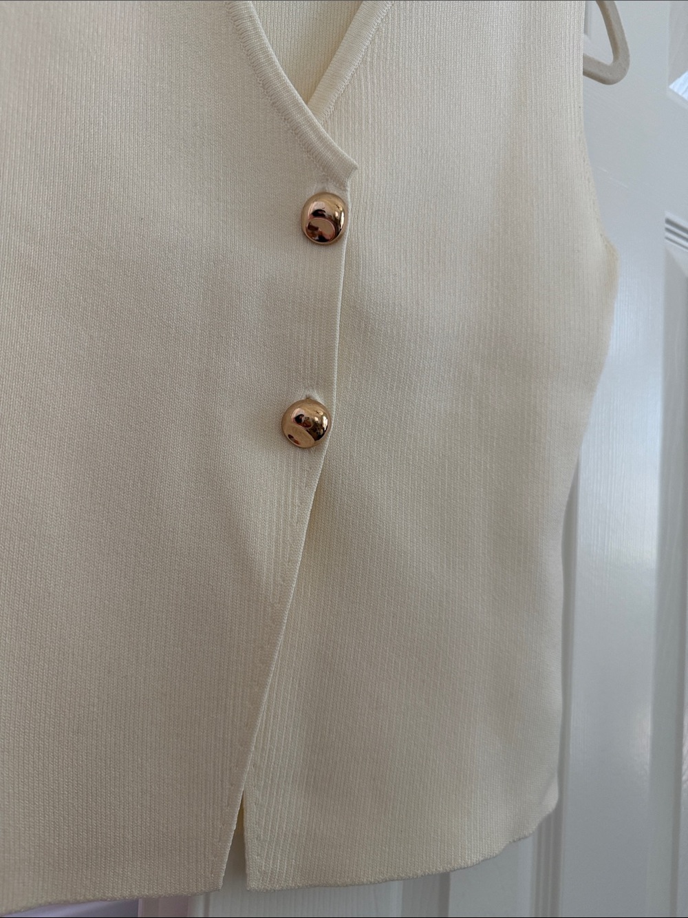 Zara Cream Sleeveless Buttoned Knit Vest - Picture 3 of 5